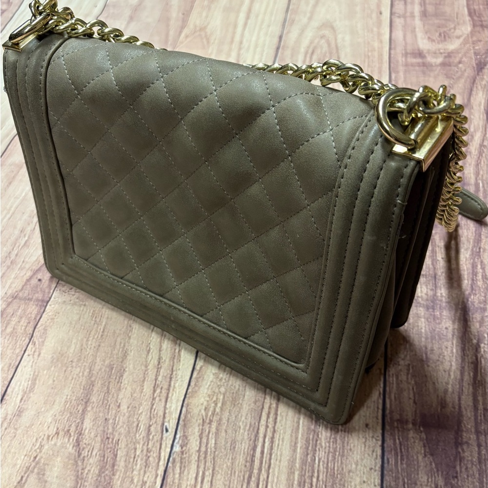 BCBG Paris Smoke Calabasas Shoulder Bag Quilted Flap in Taupe Gold Chain Strap W
